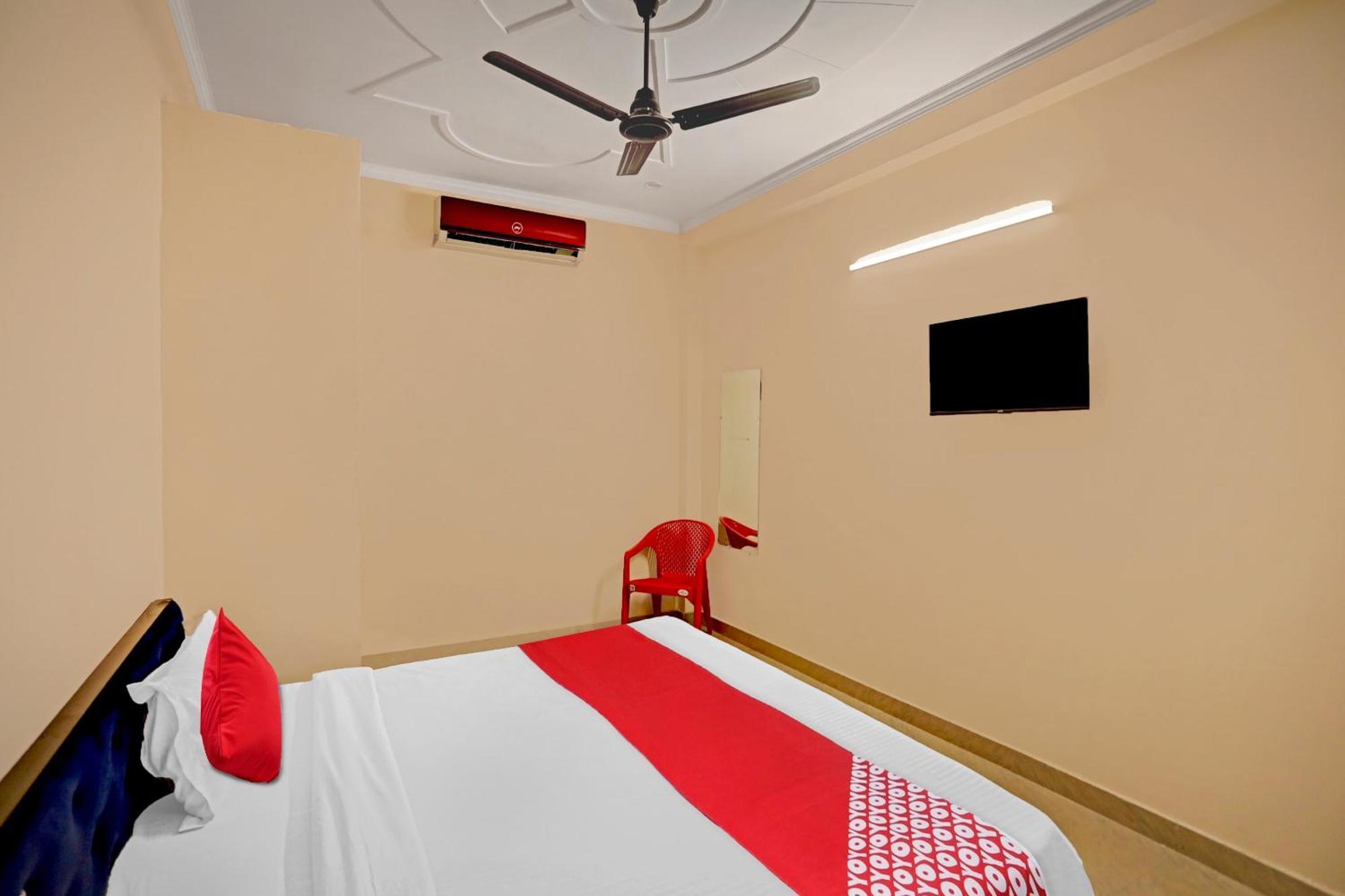 Hotel O Pari Hotel Ghaziabad Exteriör bild