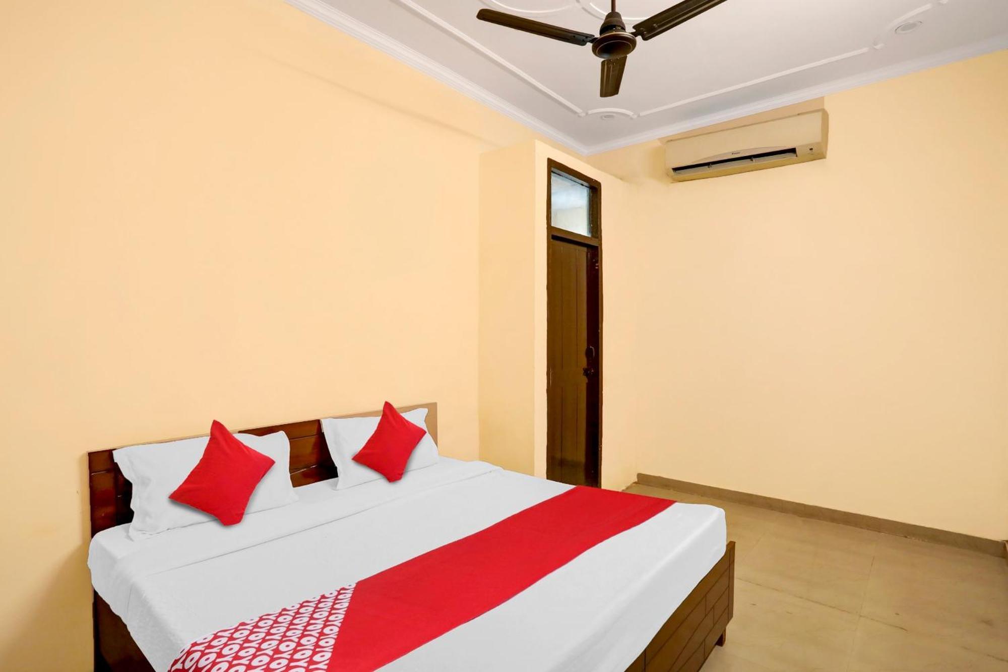 Hotel O Pari Hotel Ghaziabad Exteriör bild